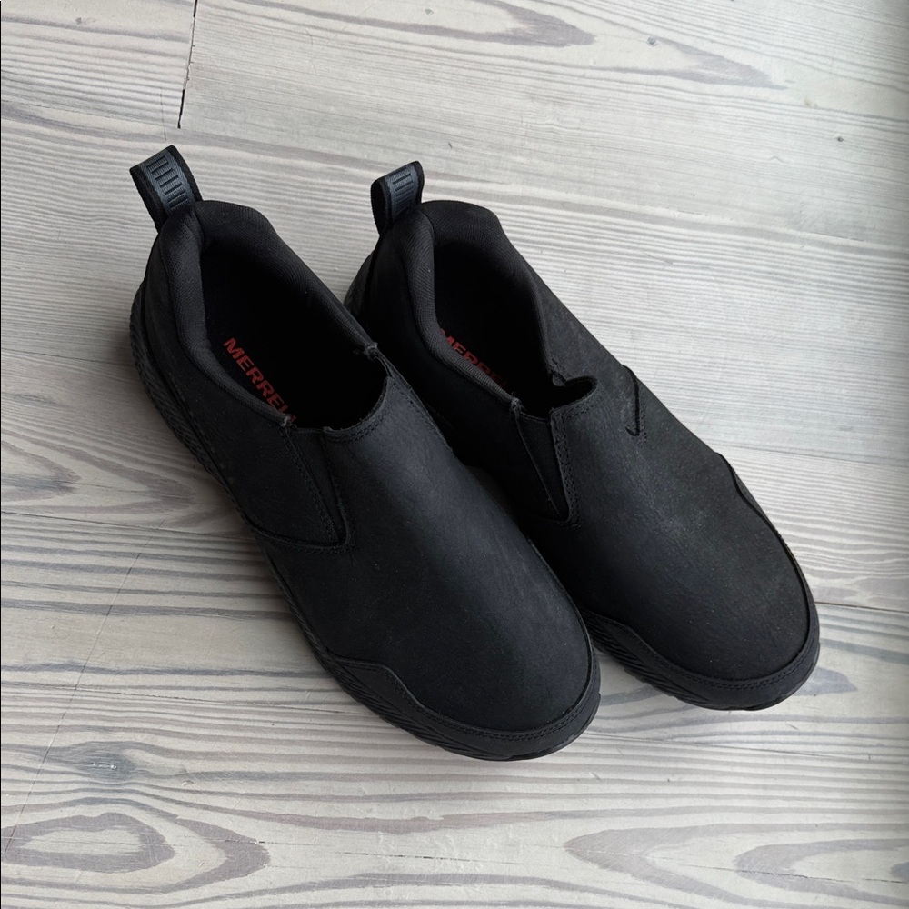 NEW!!! Merrell Men's Black Jungle Moc Loafers size 8.5 - NEVER WORN!!